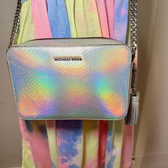 Michael Kors Handbags - Michael Kors Iridescent Ginny Camera Crossbody